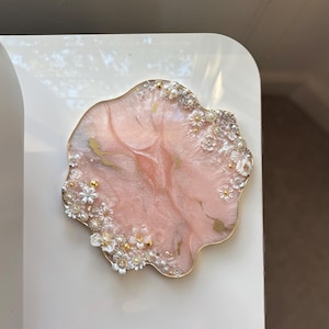 Pink marbled tray with pearls and flowers, vanity decor trays for perfume and jewelry, handmade resin tray with pearls and gold marbling, 8"