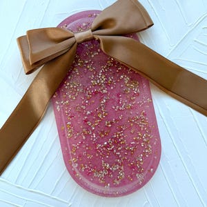 Handcrafted Decorative Vanity Tray, Chunky Gold and Pink  Rocks on Pink Oval Tray, Resin Jewelry Trinket Tray, Desk Decor